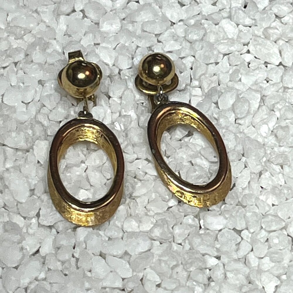 Vintage Crown Trifari Gold-Tone Oval Clip-On Dangle Earrings